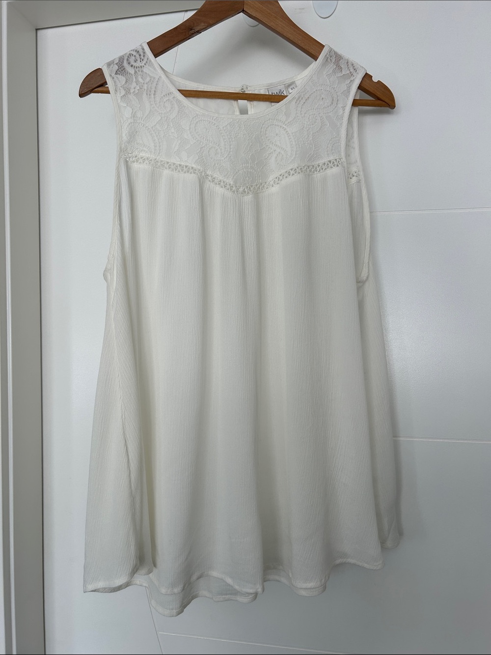 twik White Lace Yoke Flowy Tank Top